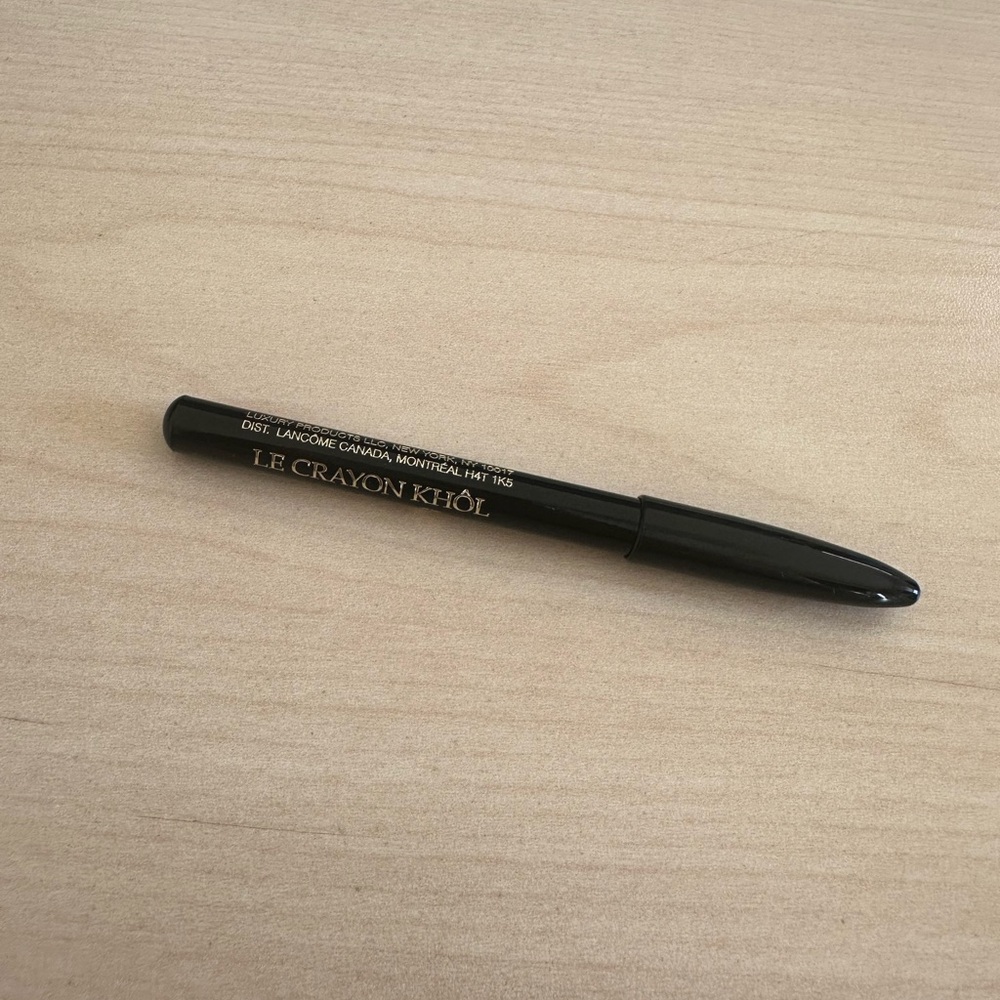 Lamcome Le Crayon Khol eye liner in black ebony, 0.9g/0.02oz